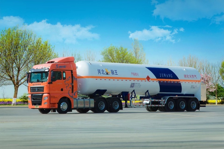 LNG trailer - 52.6m3 GB standard