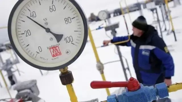 Huang Yongzhang, Deputy General Manager of CNPC, said at the Sino Russian Energy Business Forum that Russia should steadily increase its natural gas transmission to China through the eastern route.